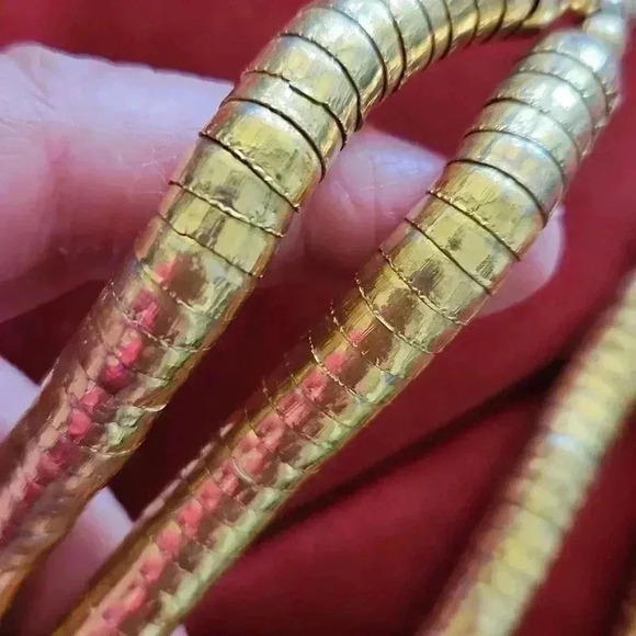 Vintage Tribal Stacked Cupped Snake Coil Necklace Goldtone - Picture 15 of 16